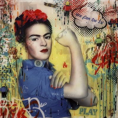 Frida Kahlo poses in the famous fist freedom poster